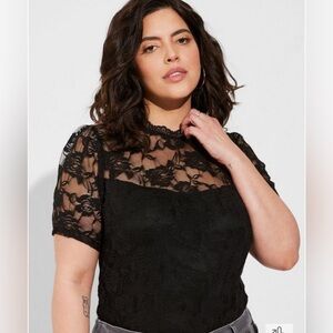 Beautiful Torrid black lace top size 2